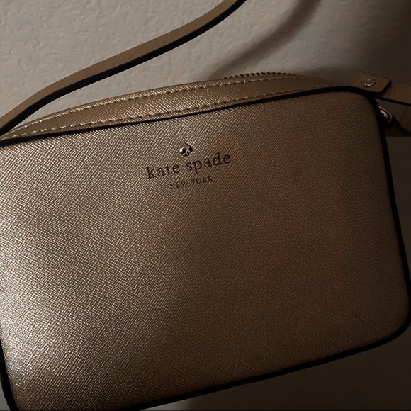 kate spade Handbags - Kate Spade Rose Gold Crossbody